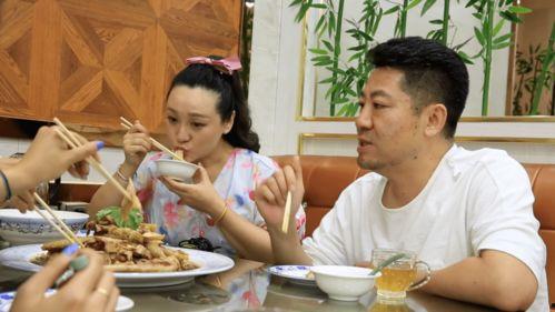 吴忠利通区吃瓜,夏日炎炎，吃瓜群众欢乐多