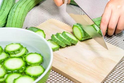 夏季营养吃瓜,夏日消暑营养佳——吃瓜攻略大揭秘