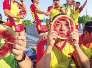 吃两瓜比赛,挑战吃瓜大赛，谁将笑傲瓜界？