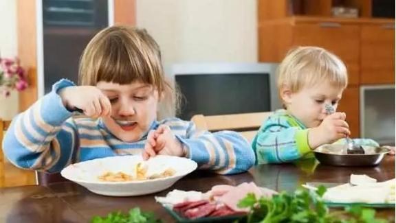 小孩吃狼瓜盐,小孩食用引发的健康警示