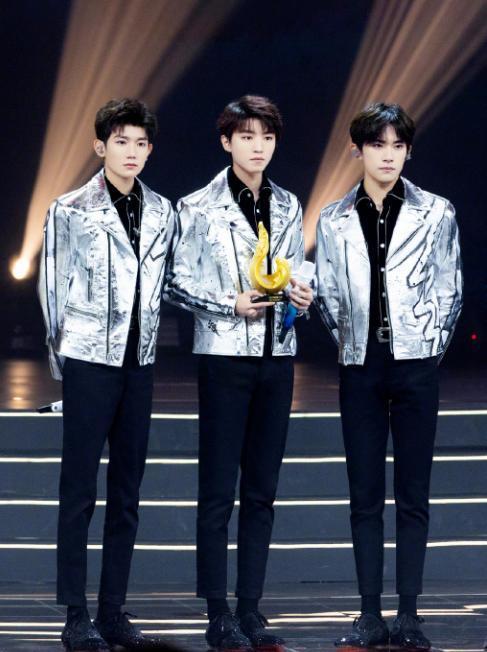 tfboys在线吃瓜,揭秘娱乐圈幕后故事