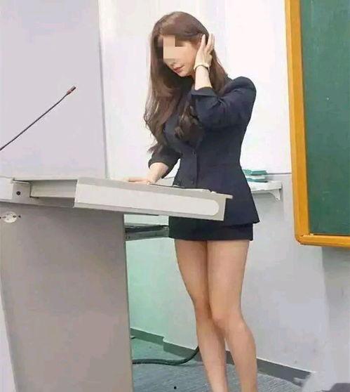 吃瓜女学生