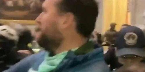 外国活人被吃瓜,外国活人遭遇神秘吞噬事件，真相令人胆寒