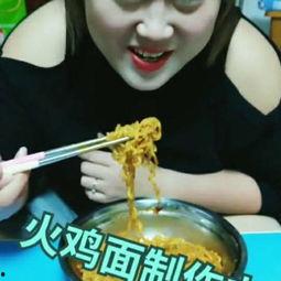 有钱的人吃瓜视频,揭秘有钱人吃瓜背后的奢华生活